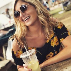 Meet your Posher, Sydney